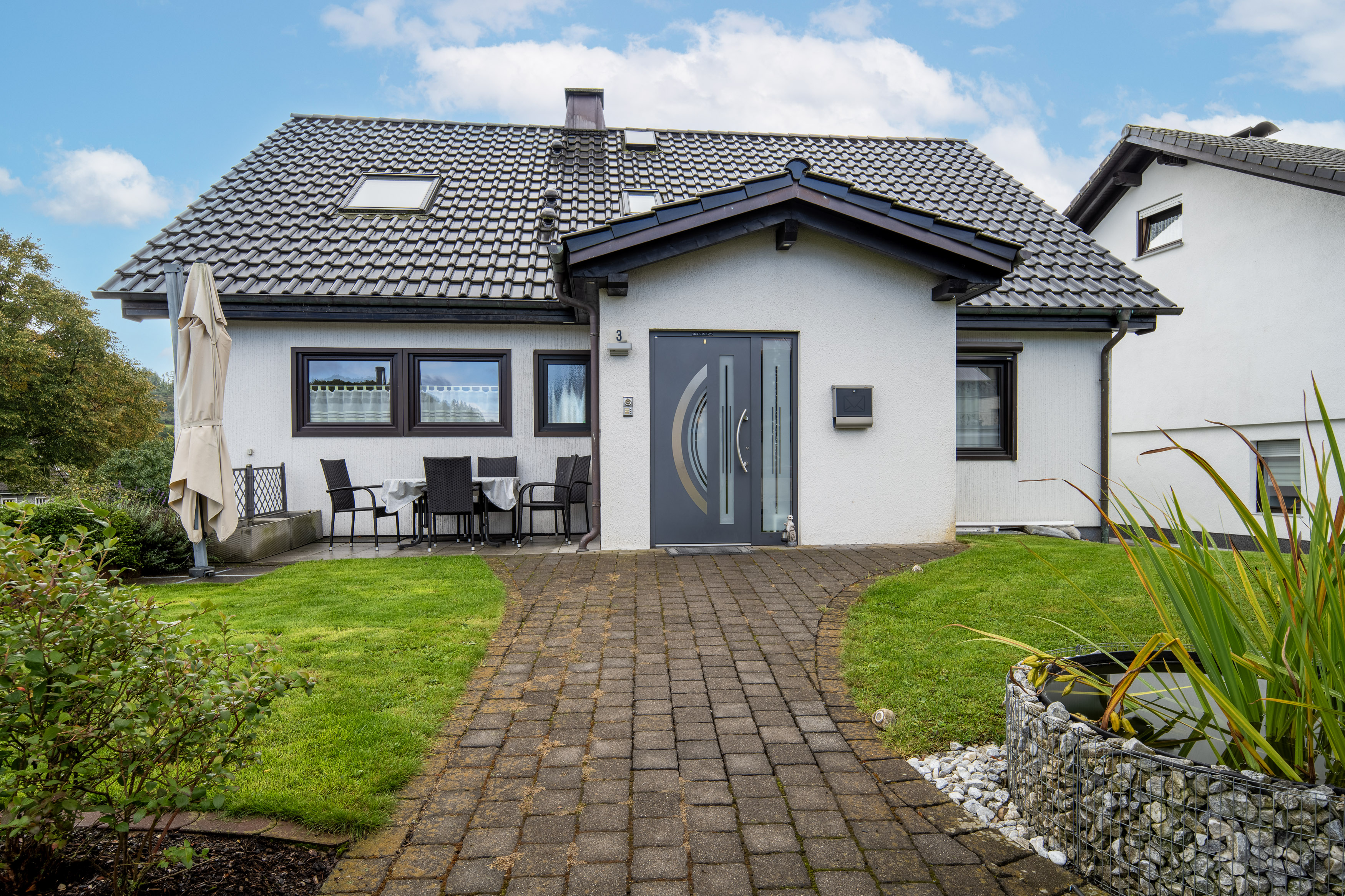 Charmantes Mehrgenerationenhaus mit Wintergarten im Sauerland
